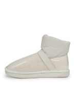 CLEAR QUILTY white