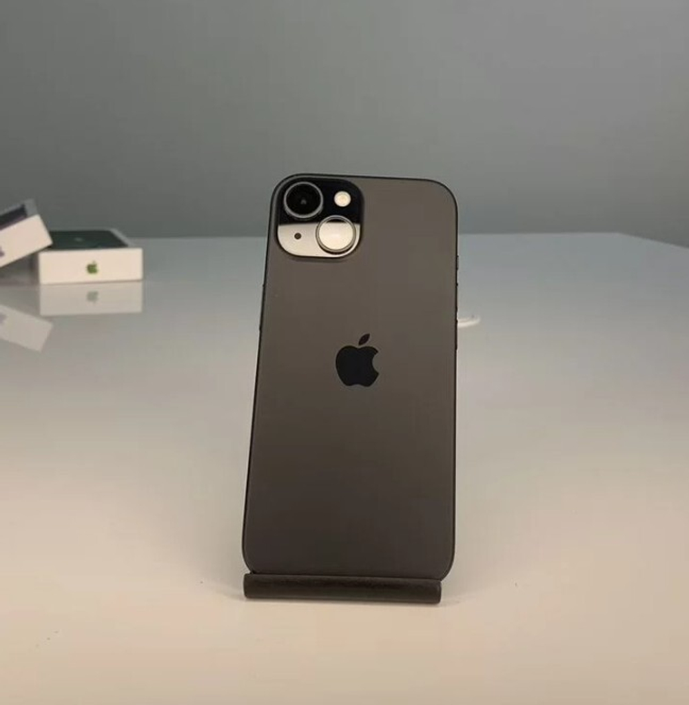 iPhone 15, 128 ГБ б/у