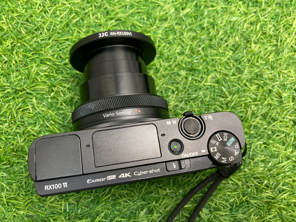 Sony RX100 M6