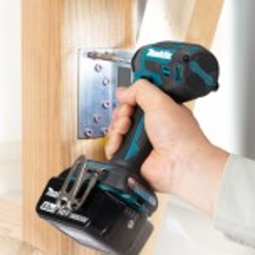 Винтоверт аккумуляторный MAKITA DTD173RTJ ударный