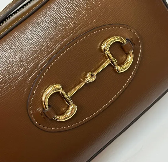 Маленькая женская сумка на плечо Gucci Horsebit 1955 коричневый
