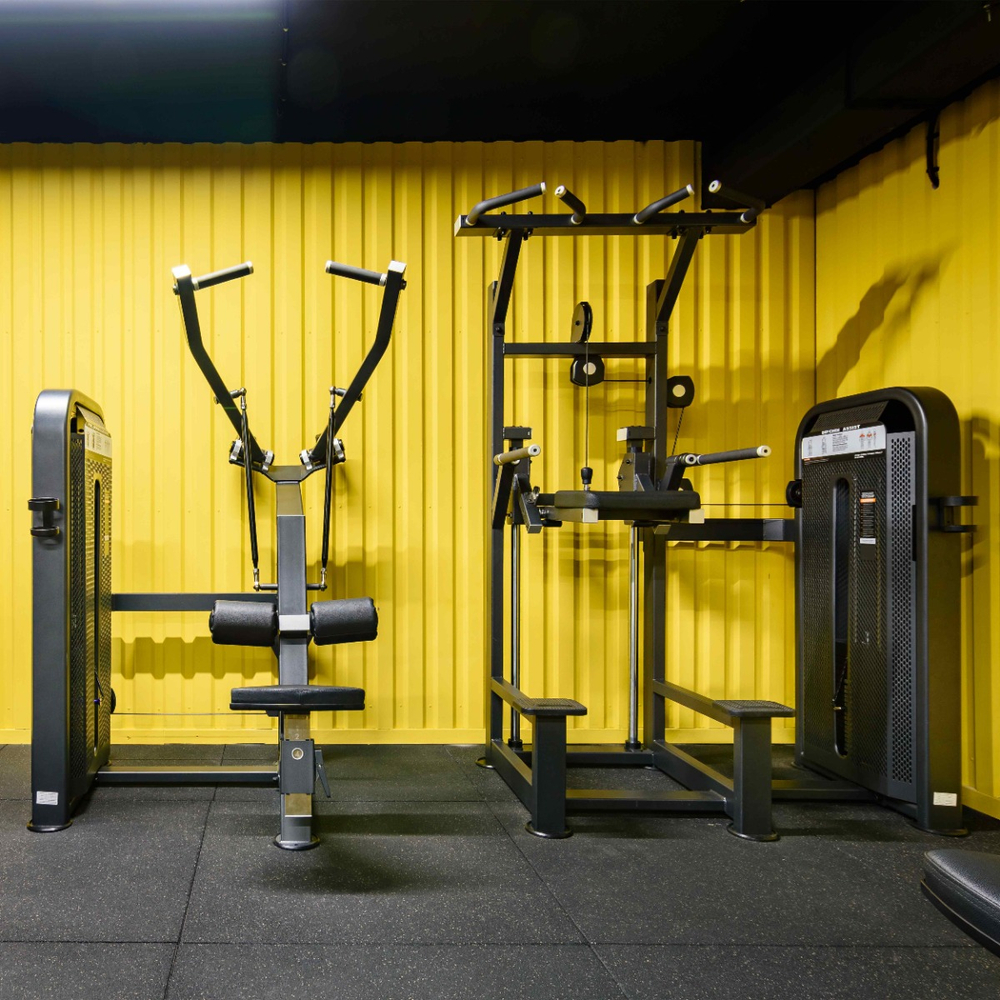 U3035D Тяга сверху. Вертикальный блок. Стек 109 кг