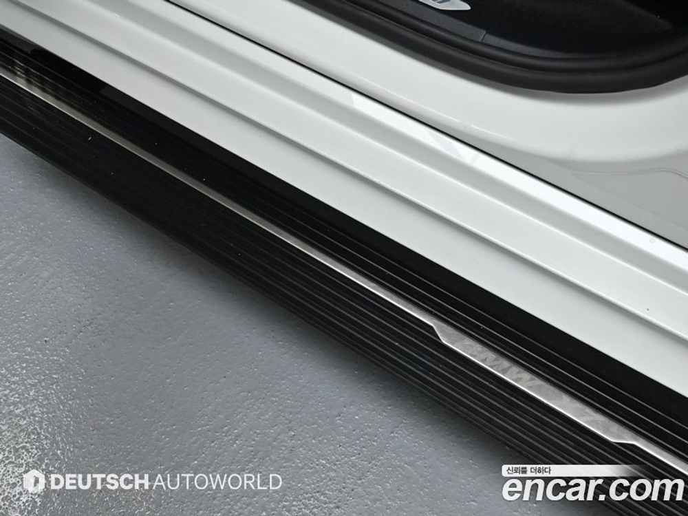 BMW X7 (G07) M50i 6-и местный (09.2020)
