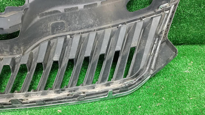 Решетка радиатора Skoda Rapid 1 (2012-2020)