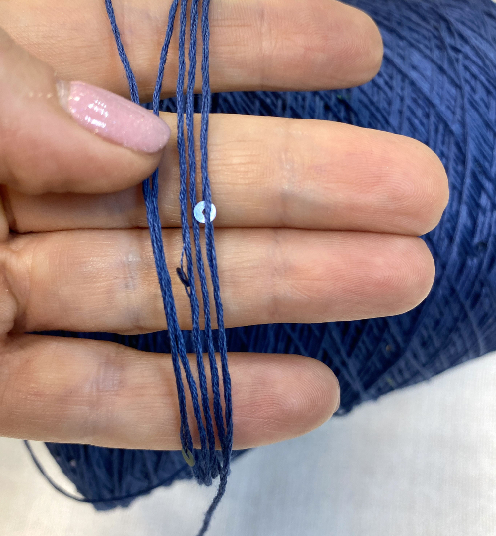 Пряжа на бобине (Италия)95% хлопок с пайетками 5% п/л 100г-450м 340г