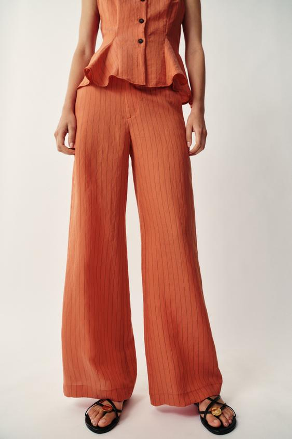 ZARA БРЮКИ ПРЯМОГО КРОЯ В ПОЛОСКУ, МЕДНЫЙ