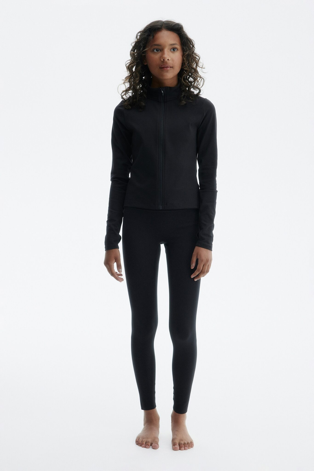 H&M Спортивная куртка SoftMove, черный