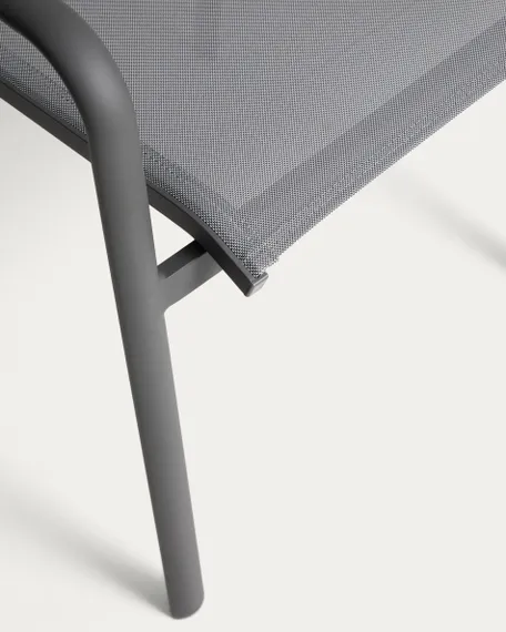 Уличный стул Luri из графитового алюминия и серого текстиля