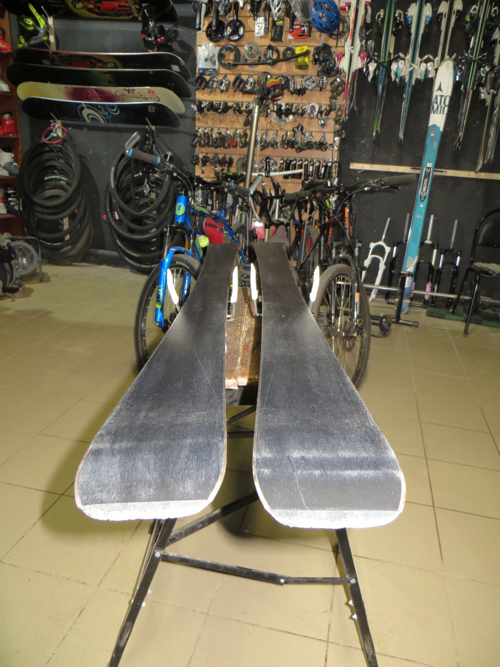 Горные лыжи Atomic ETL 165