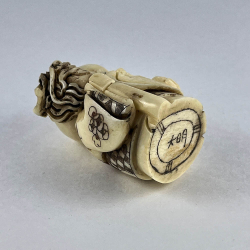 Статуэтка нэцкэ Бог Шоусин