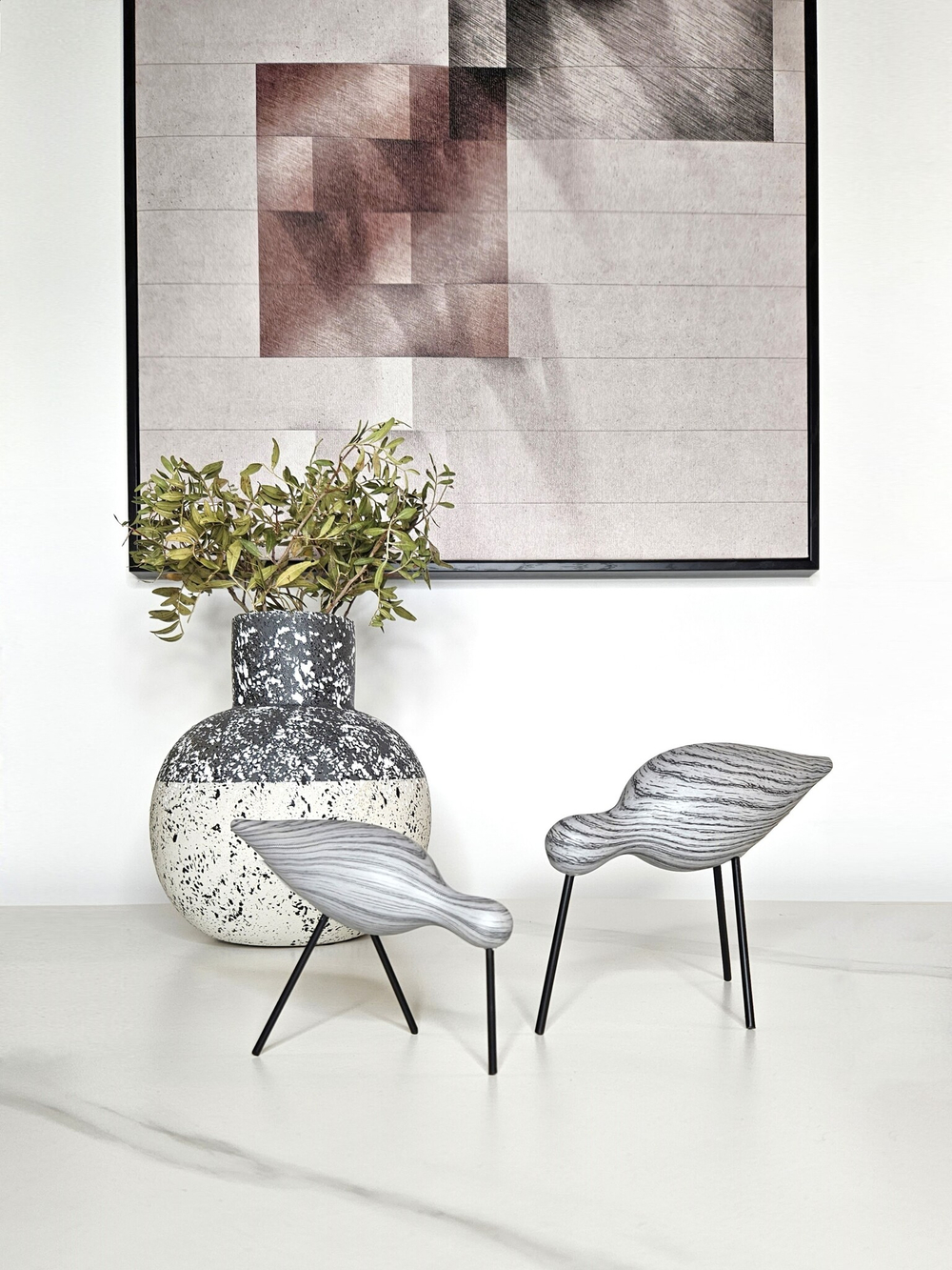 Ваза Black and white vase