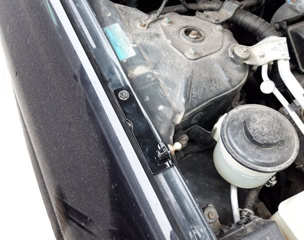 Упор (амортизатор) капота для Nissan Almera B10 (2006-2013) Autoinnovation.01-14