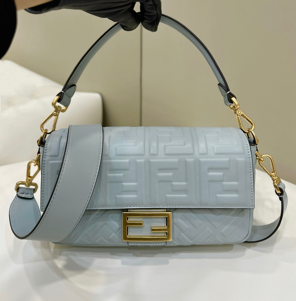 Fendi Baguette 27 cm