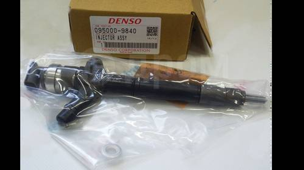 Форсунка в сборе TOYOTA 1VD-FTV (23670-51070/23670-59055) 095000-9840 denso