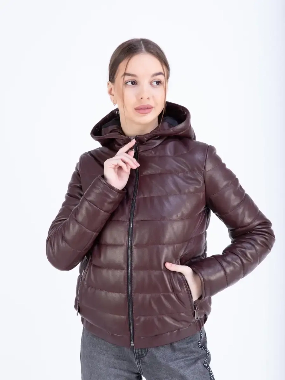 Куртка женская из натуральной  кожи