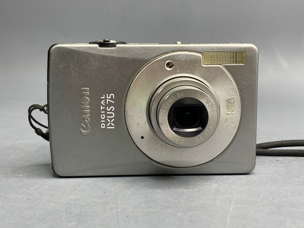 Canon IXUS 75
