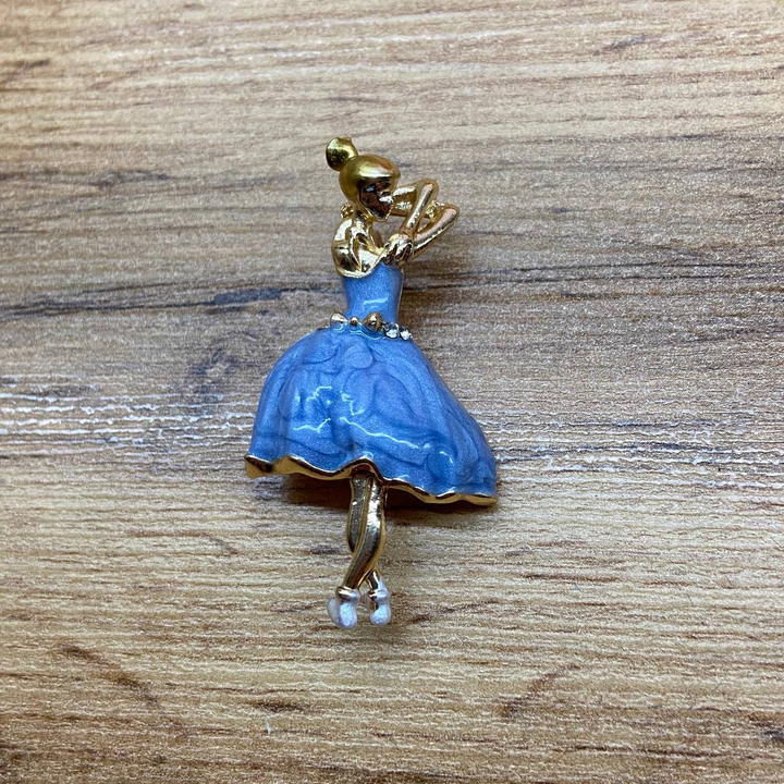 Брошь Балерина в танце платье голубое стразы металл золотистый