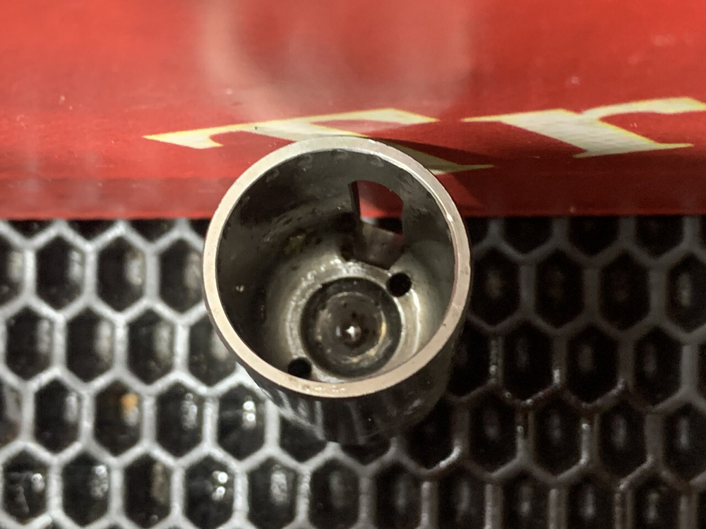 Толкатель впускного клапана