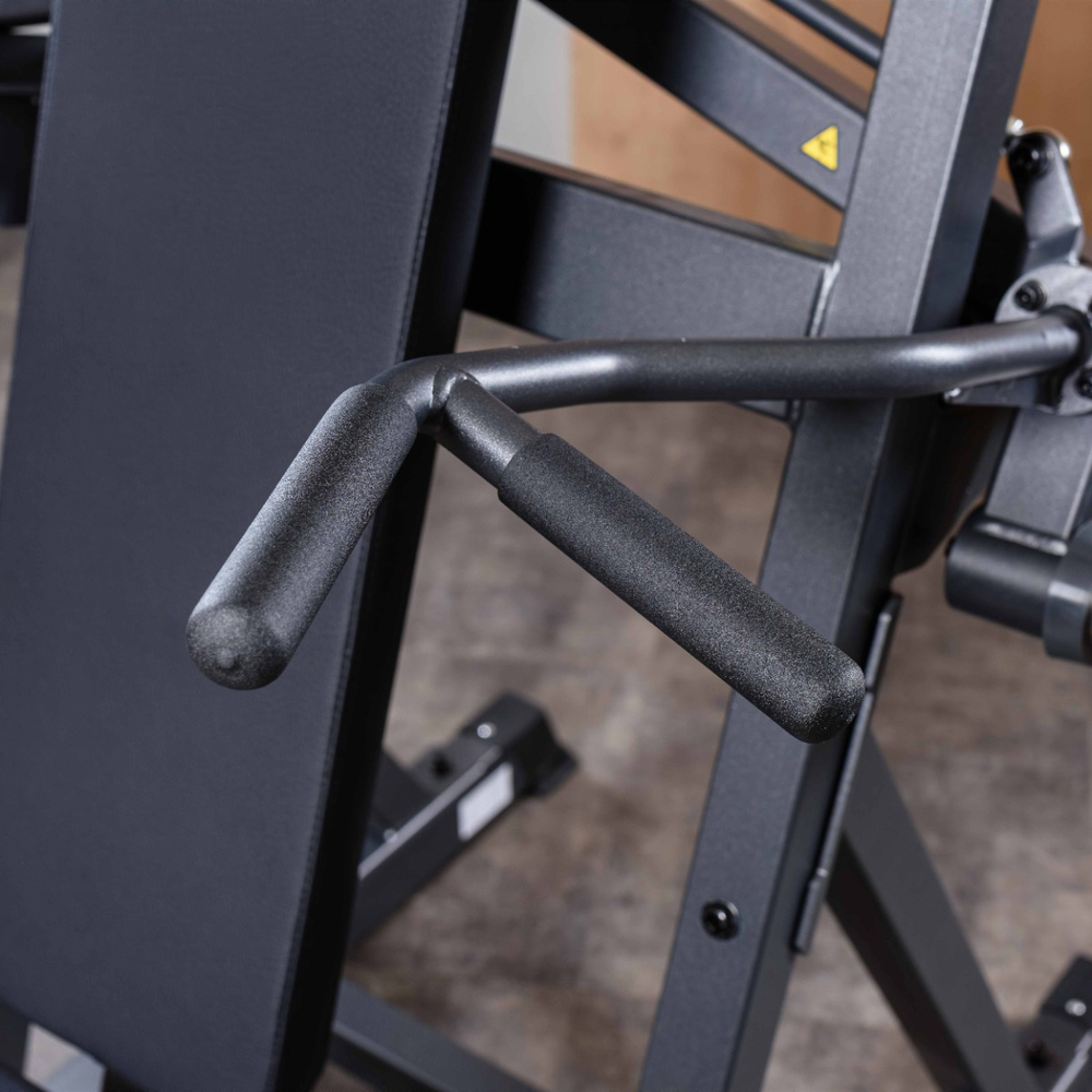 A804 Жим от плеч X-Cross