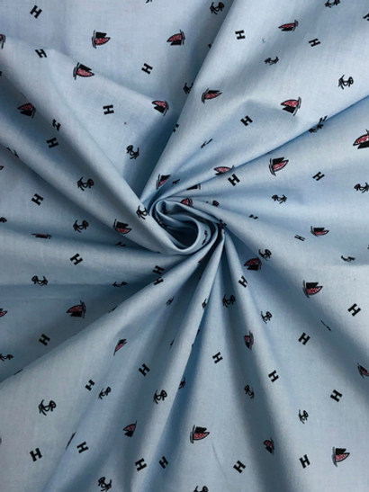 Поплин принт, кораблик, буква на голубом