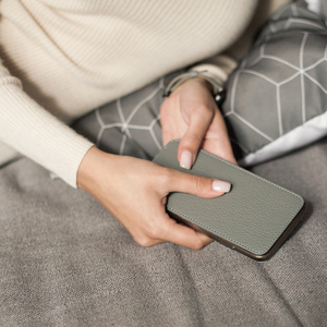 Чехол для iPhone 11 из натуральной кожи теленка, стального цвета