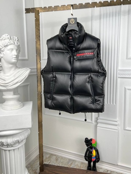 Пуховый жилет Prada