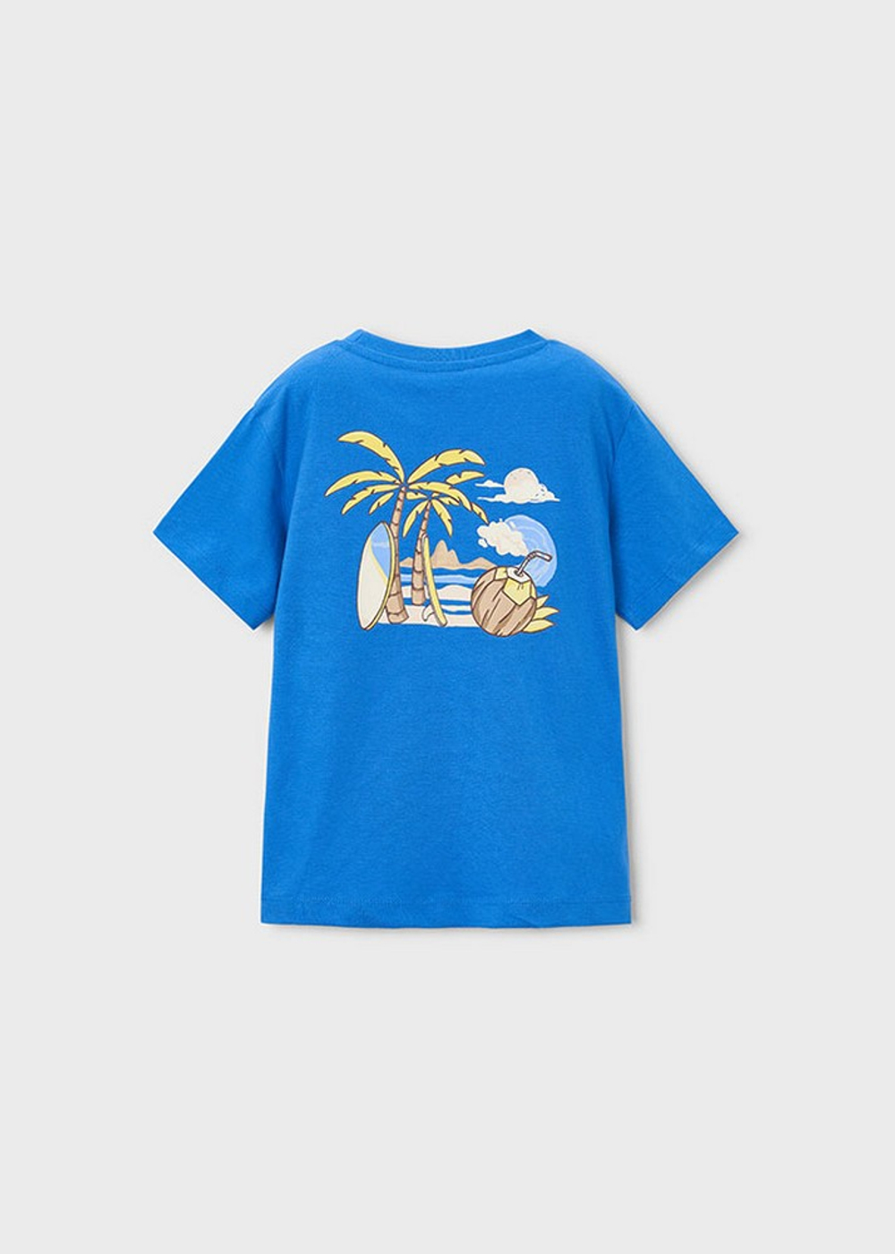 две футболки