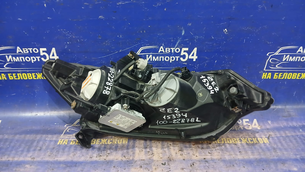 Фара передняя левая Honda INSIGHT 2009-2011