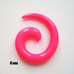 Расширитель 5 мм для пирсинга ушей. Спираль (улитка). Материал акрил. Розовые.