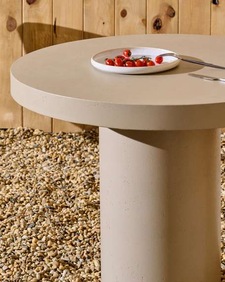 Aiguablava Круглый стол из бежевого цемента Ø90 см