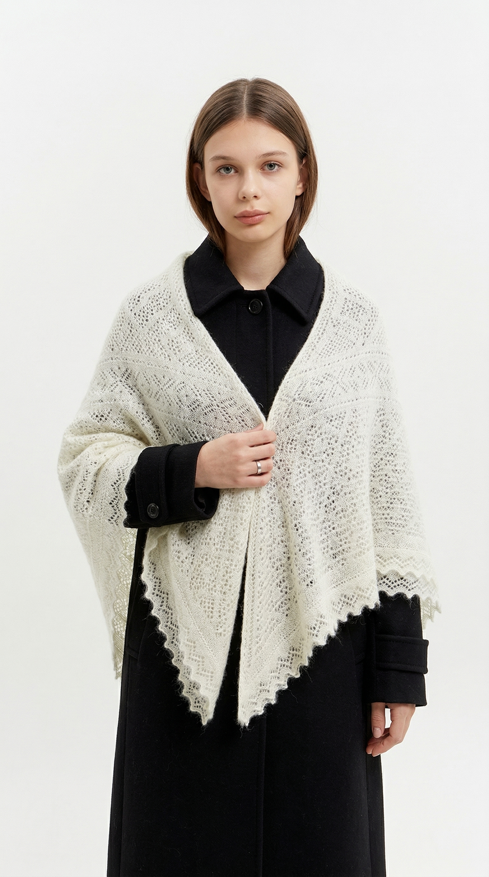 Оренбургский пуховый платок П2-130-02 экрю