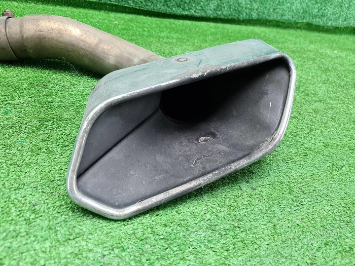 Насадка глушителя левая VW Touareg 3 (2018-2023)