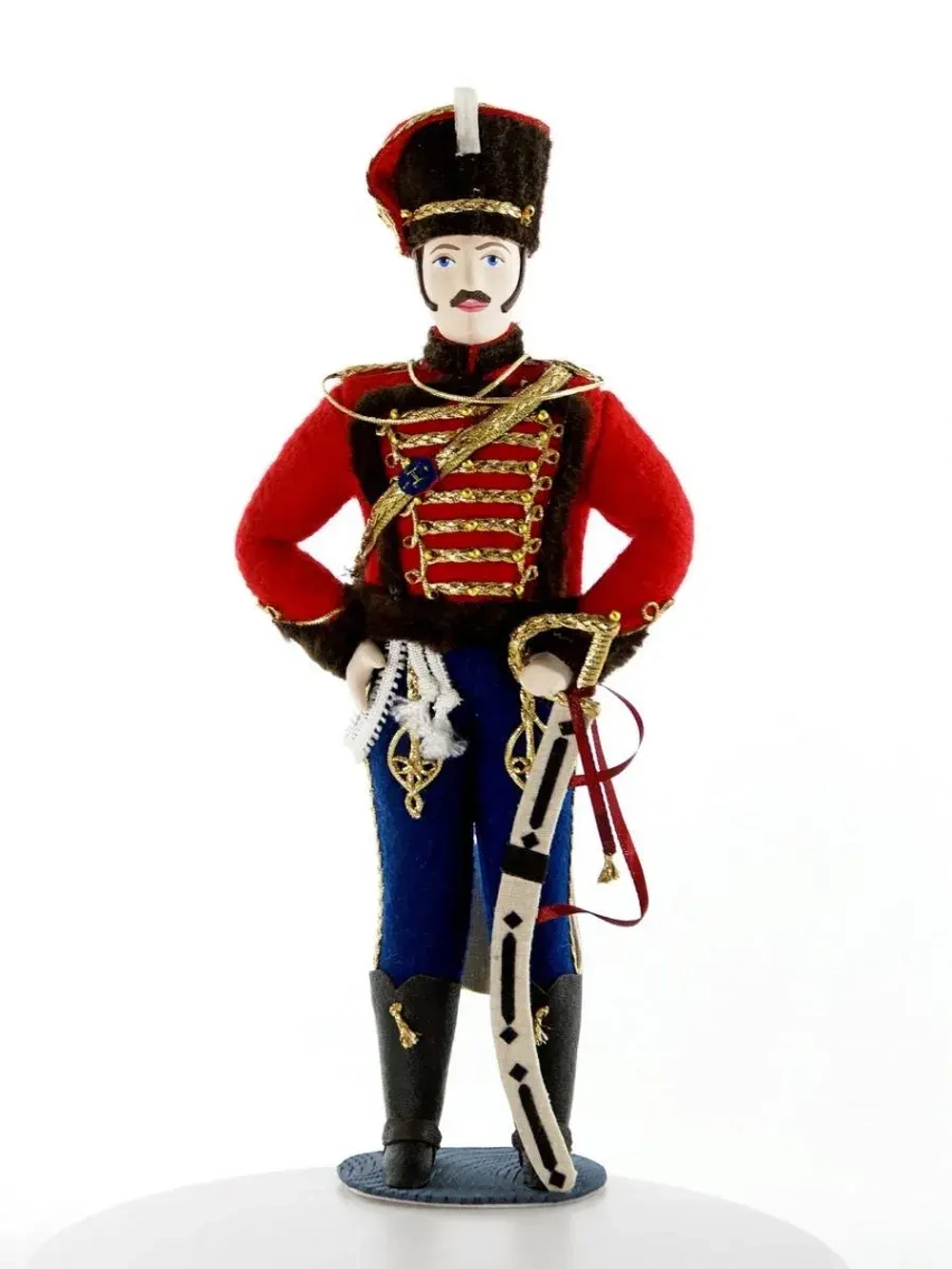 Кукла статуэтка фарфоровая Гусар