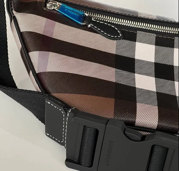 Поясная сумка Burberry Cason с отделкой из гладкой кожи