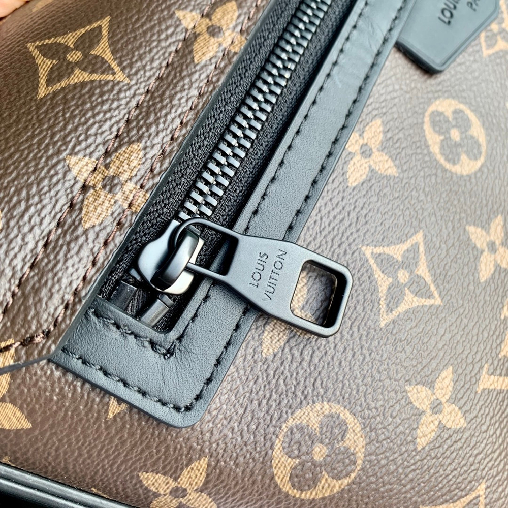 Louis Vuitton S-Cape Messenger Bag
