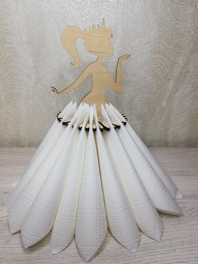 Салфетница девушка деревянная  на стол