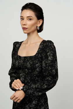 Платье-каре мини