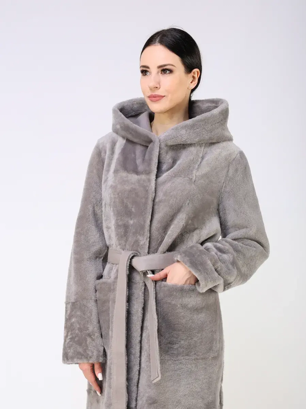 Дубленка зимняя шуба натуральная с капюшоном длинная