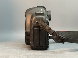 Canon EOS 5D Mark II 32.590 кадров