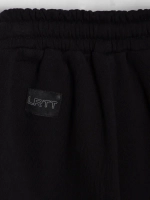 Спортивные шорты для мальчика на лето