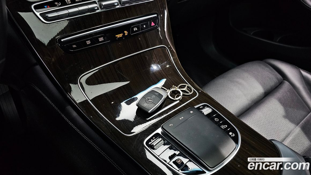 Mercedes-Benz GLC-Class X253 GLC300 4MATIC (01.2020)