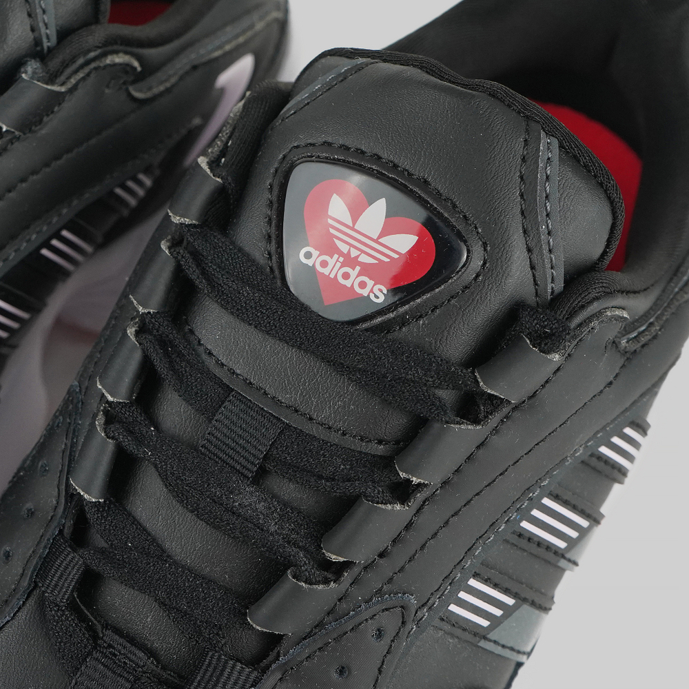 Adidas falcon 2000 top