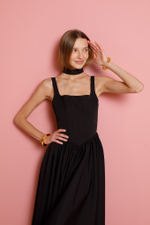 Платье с чокером