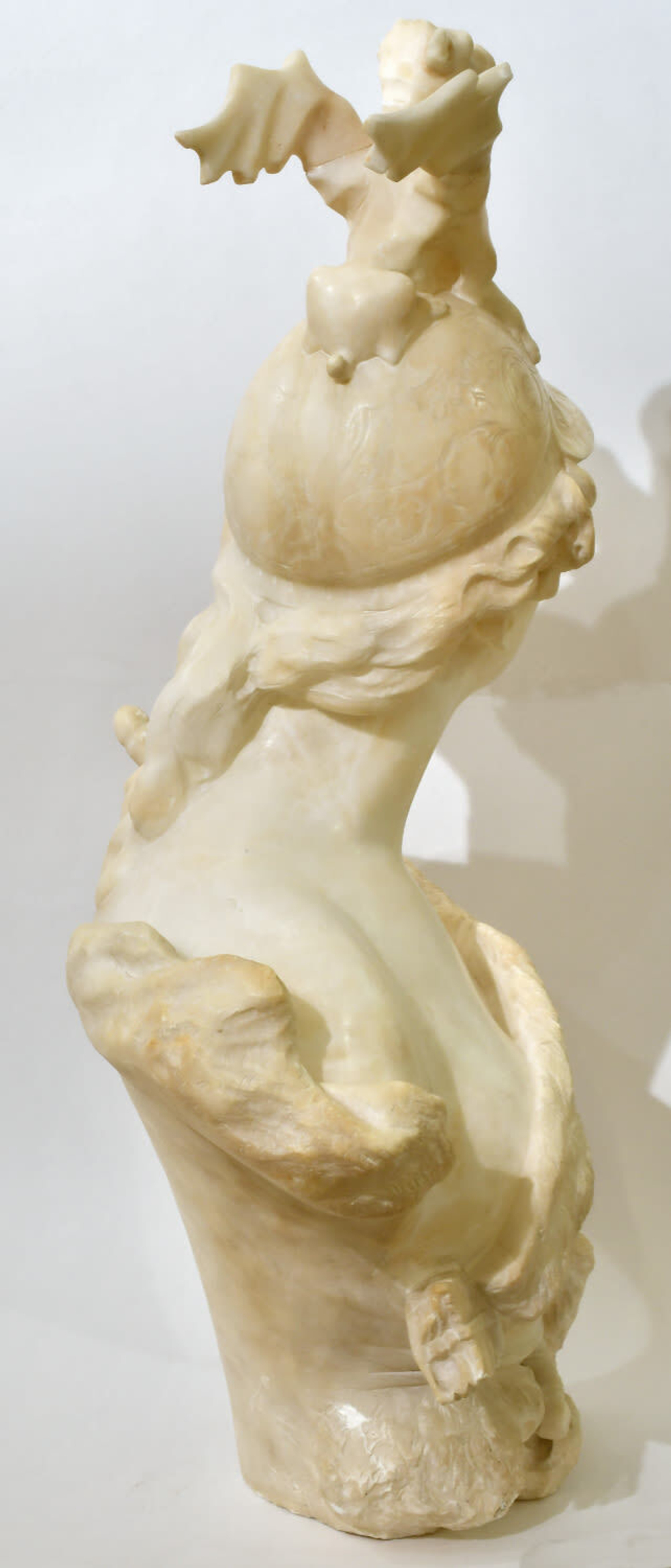 Бюст «Афина» Мрамор, резьба, шлифовка,   XIX век, 64х44х20 см