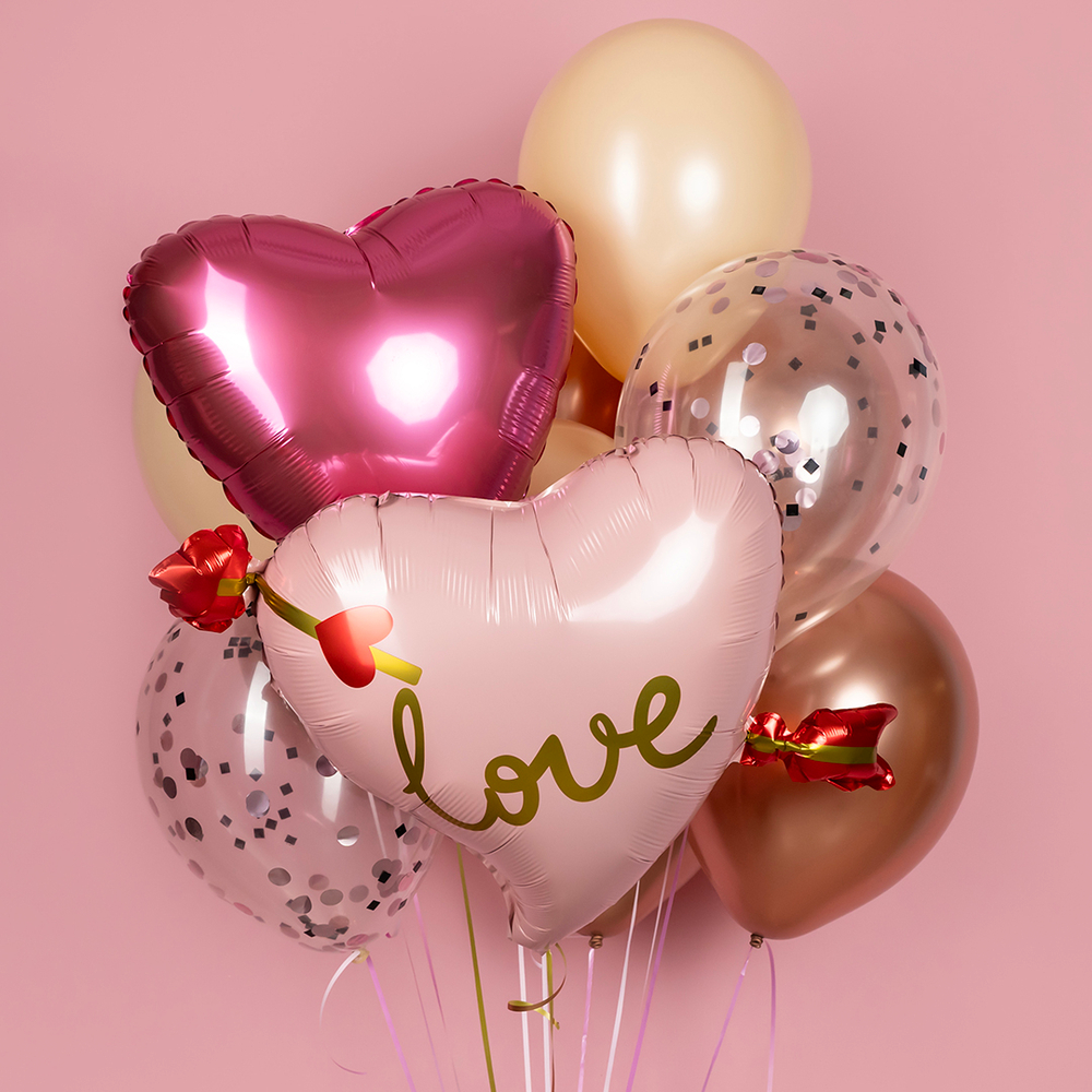 Фольгированный шар-фигура «Сердце со стрелой. Love», 66 см