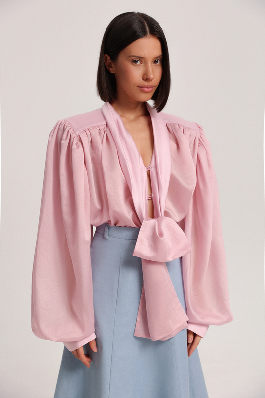 Блуза с бантом