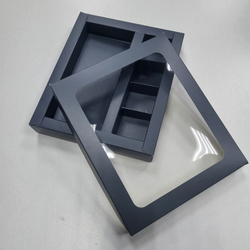 Коробка на 4 конфеты + шоколад Серая