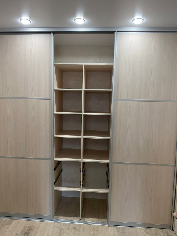 ШКАФЫ НА ЗАКАЗ ЛЮБОГО  РАЗМЕРА