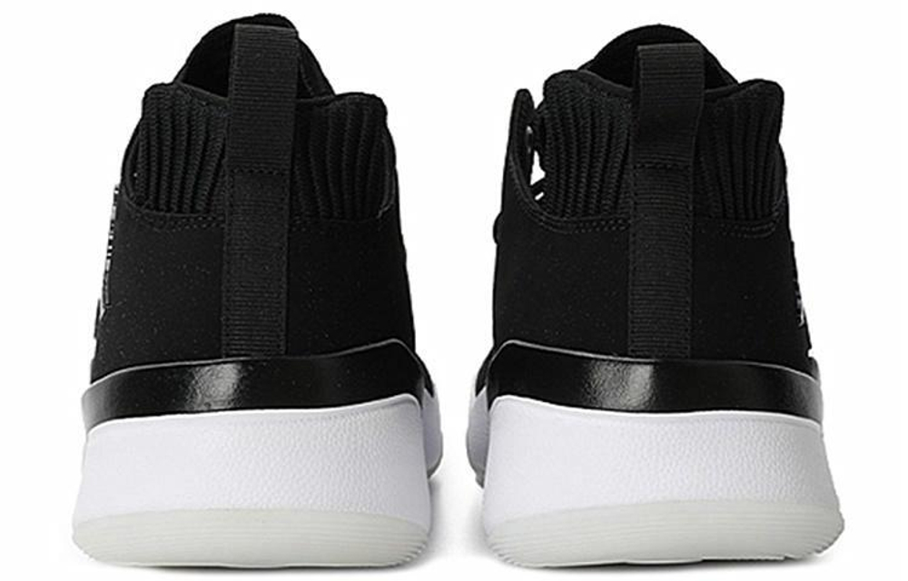 Кроссовки Jordan Dna Lx
