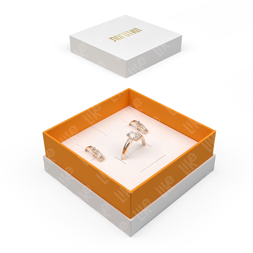 Футляр картонный остроугольный «Самба» 80x80x36 мм.